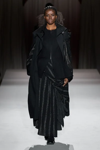 Look 32